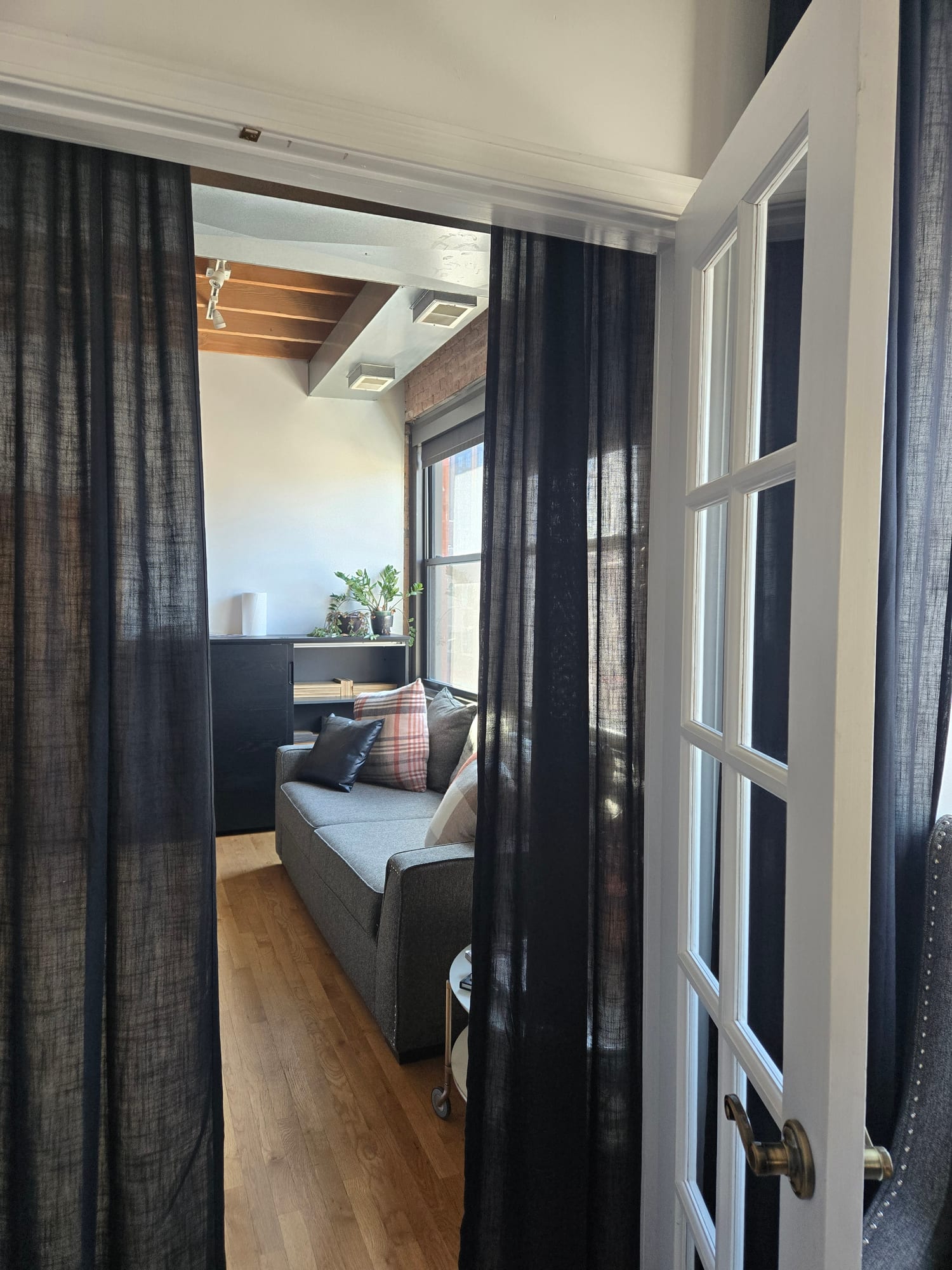 Commercial interior by iJ Design Studio